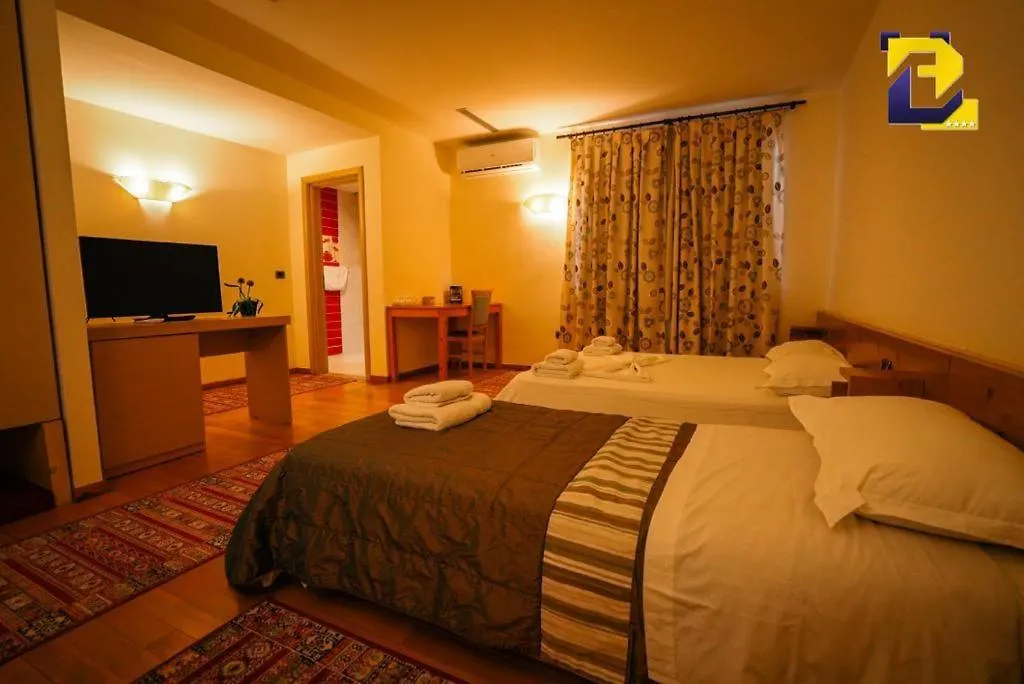 Bermon Hotel ティラナ