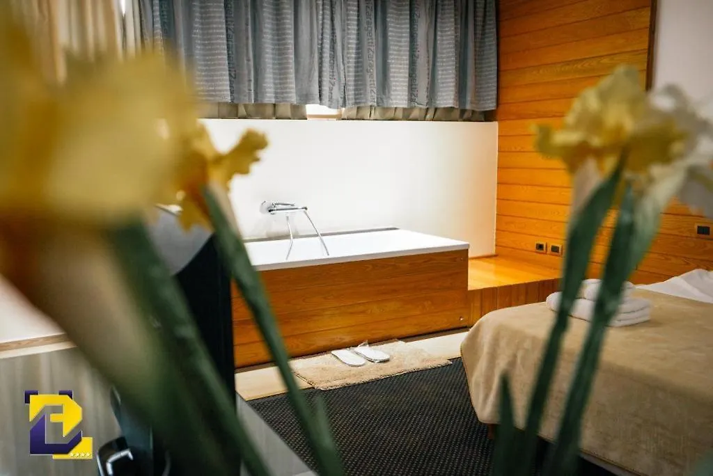 Bermon Hotel ティラナ
